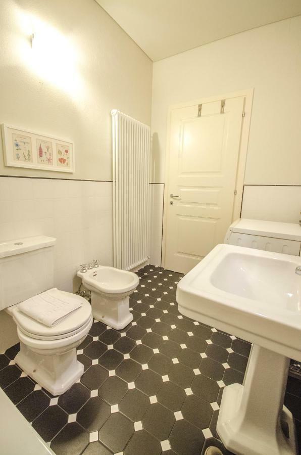 Azeglio Apartment, A Due Passi Da Piazza Maggiore 볼로냐 외부 사진